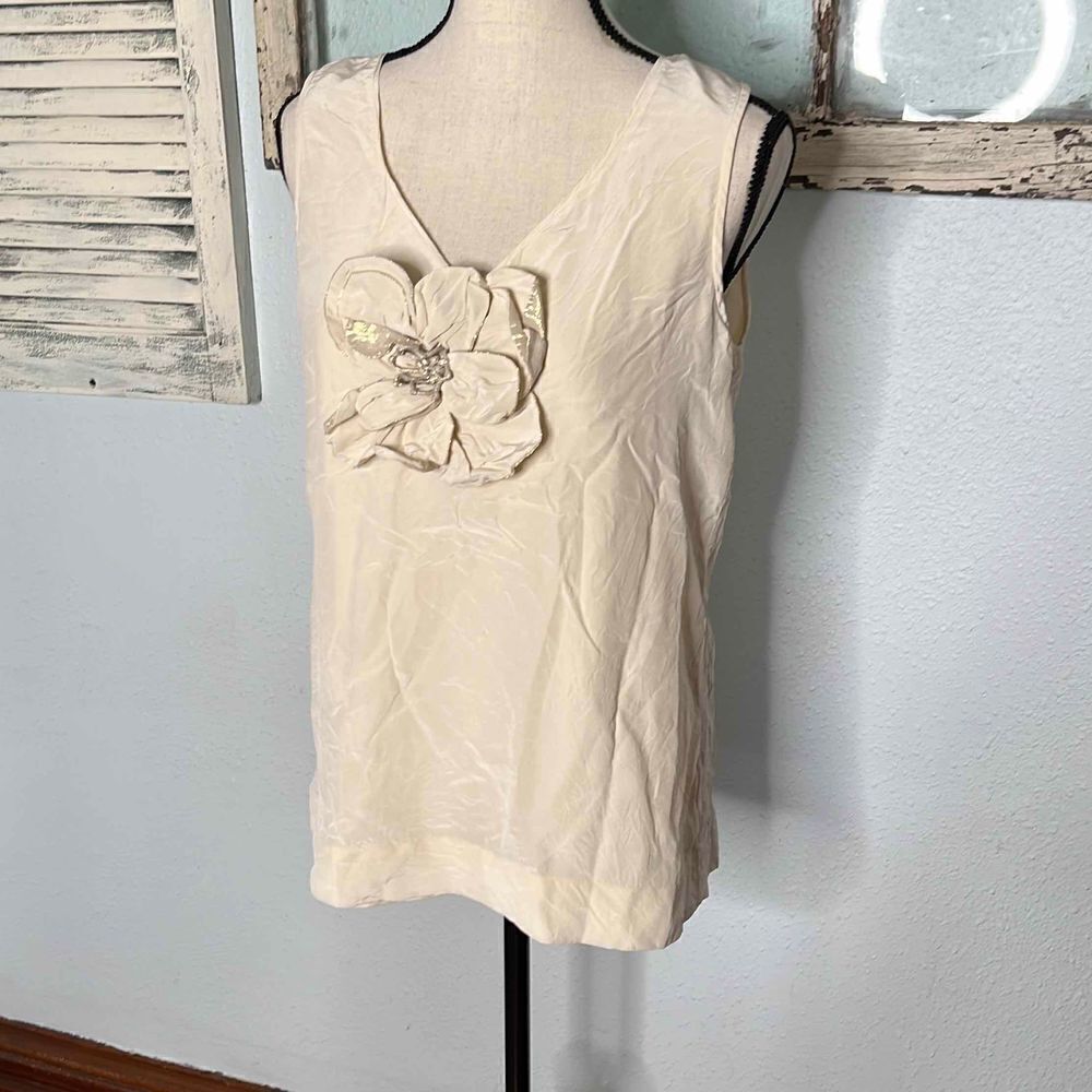 Beautiful Kate Spade 100% Silk Top - Picture 2 of 11